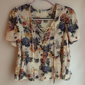 Urban outfitters short sleeve top